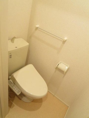 トイレ　コンパクトで使いやすいトイレです