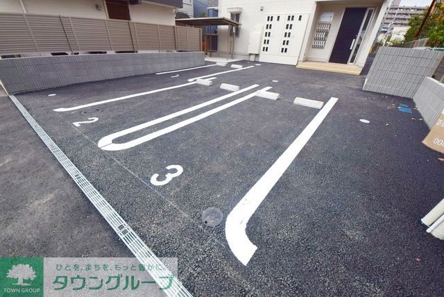 駐車場　敷地内駐車場