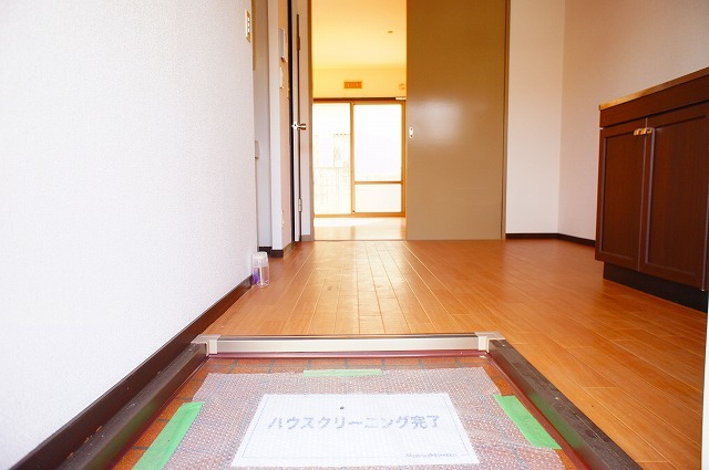玄関　図面と現状に相違がある場合には現状を優先