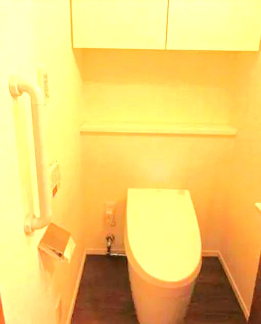 ＪＲ山手線 上野駅 徒歩4分 14階建 築13年のトイレ写真