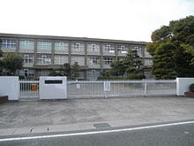 小学校　三木市立三樹小学校（小学校）まで485m