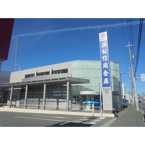 小学校　浜松市立佐鳴台小学校（小学校）まで1079m