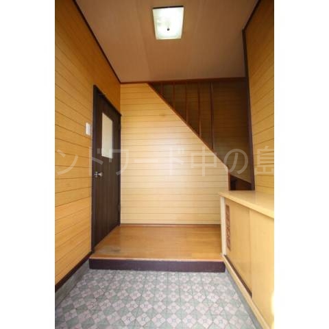 福住2-9貸家の玄関写真