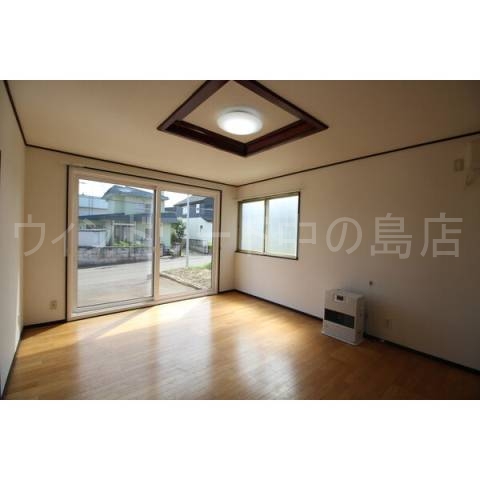 福住2-9貸家の居間写真