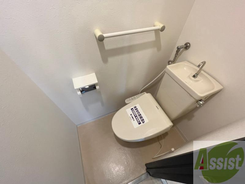 トイレ　トイレです。ウォシュレット付を探している方、おすすめです。