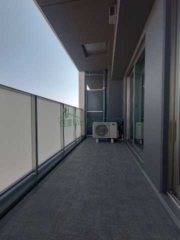 バルコニー　別階層の参考写真になります。