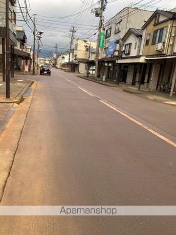 その他　前面道路（その他）まで0m