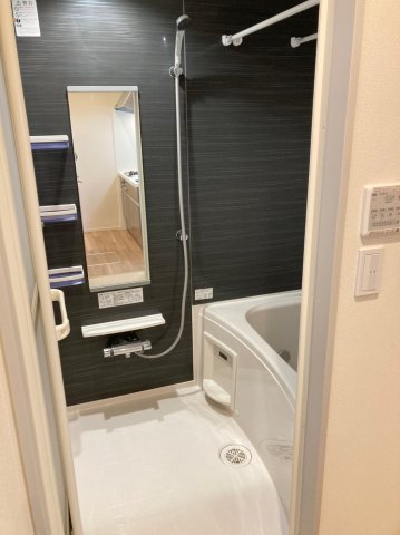 バス・シャワールーム　★追炊機能　浴室乾燥機付きのバスルーム★