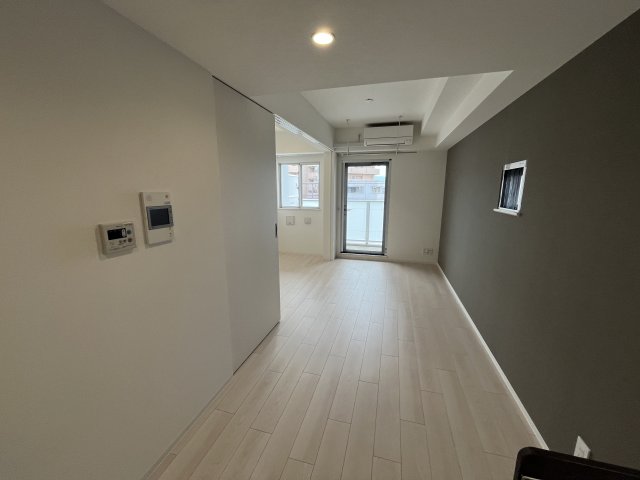 京阪本線 千林駅 徒歩3分 15階建 築2年の居間写真