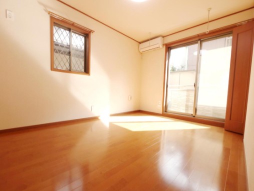 居室・リビング　※別部屋参考写真