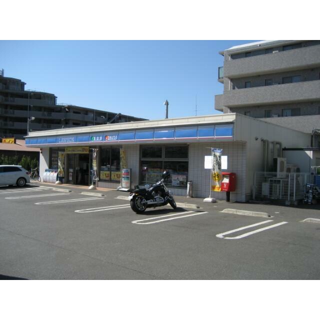 コンビニ　ローソン　藤沢湘南台店（コンビニ）まで563m