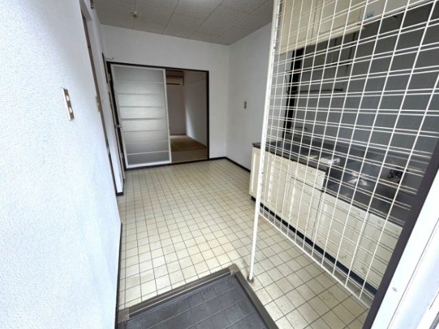 メゾンフジの玄関写真