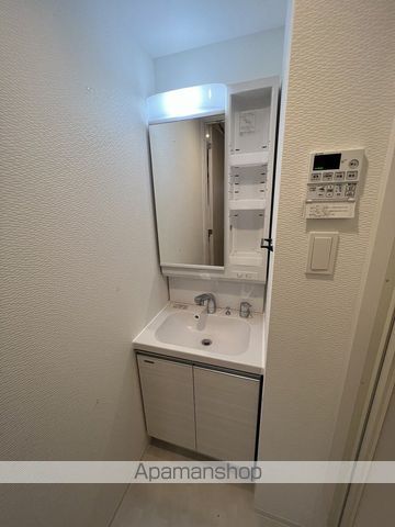 ＪＲ関西本線 ＪＲ難波駅 徒歩9分 14階建 築4年の内装写真