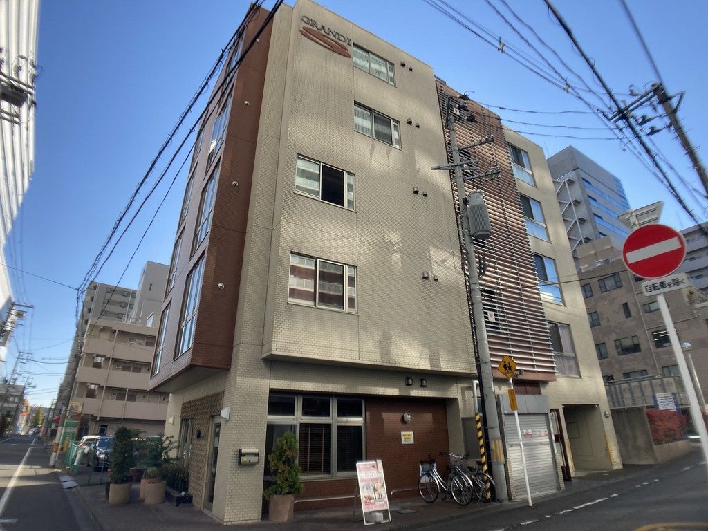 グランディSの外観写真