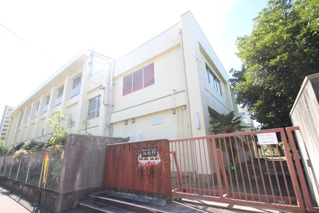 小学校　名古屋市立砂田橋小学校（小学校）まで800m