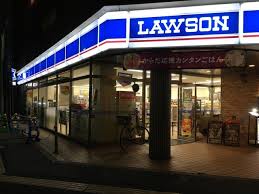 コンビニ　ローソン足立六町駅前店（コンビニ）まで345m