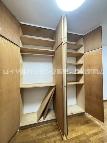 その他部屋・スペース　☆天井付近まで高さのある収納☆