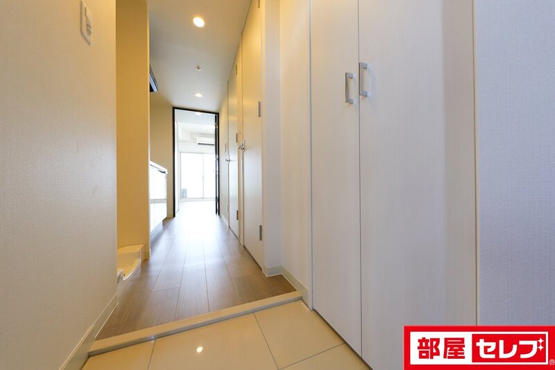 ディアレイシャス浅間町IIIの玄関写真