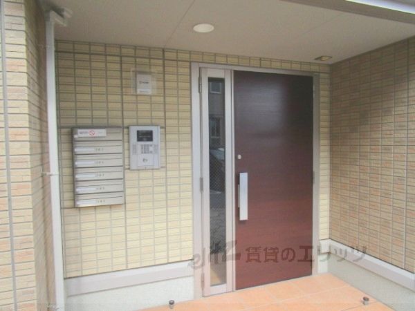 エントランス　エントランス