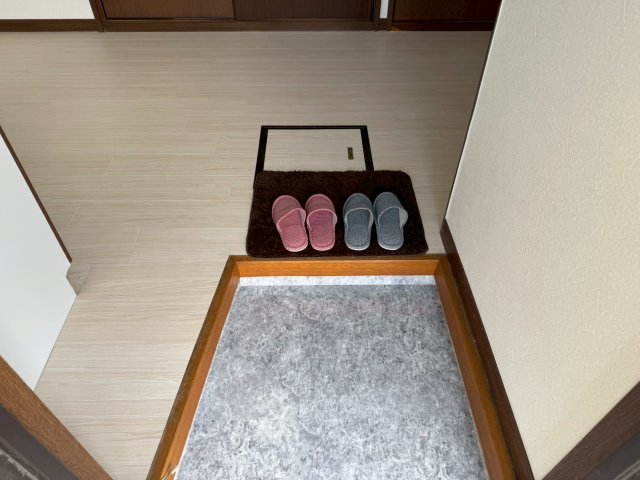 スカイハイツ西之島の玄関写真
