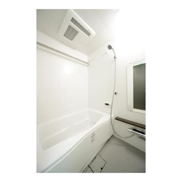 バス・シャワールーム　※写真は同タイプ住戸です。