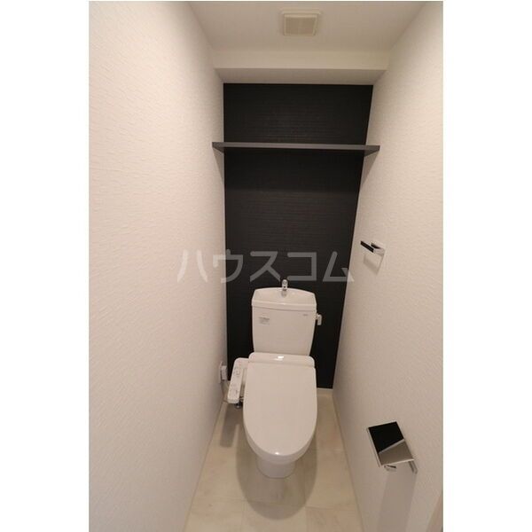 コンフォリア・リヴ新大阪Qのトイレ写真