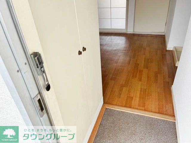 b’CASA本八幡re-bornの玄関写真