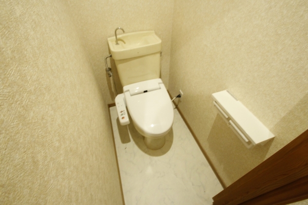 ホワイトコート Iのトイレ写真