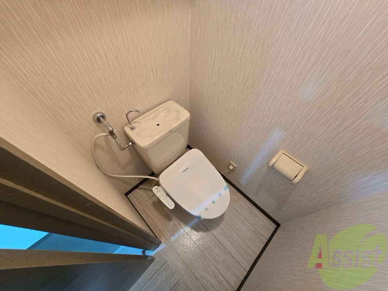 トイレ　こちらはトイレです。清潔感があり、安心して使用できます。