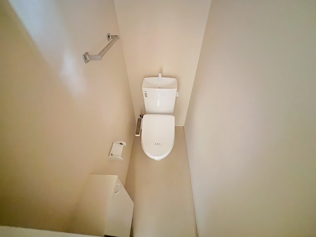 ＪＲ山陽本線 向洋駅 徒歩15分 2階建 築5年のトイレ写真