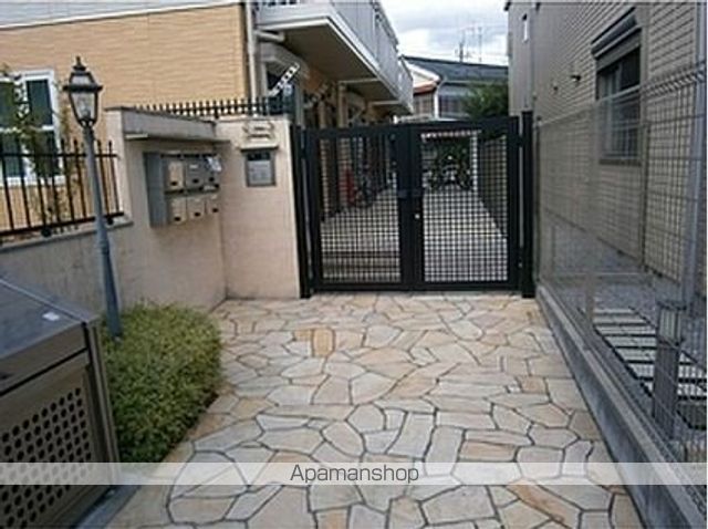 京王井の頭線 西永福駅 徒歩8分 2階建 築18年の外観写真