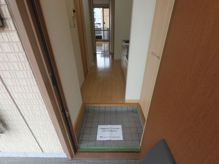 玄関　図面と現状に相違がある場合には現状を優先
