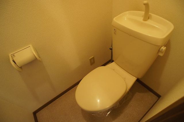 アンバローズのトイレ写真
