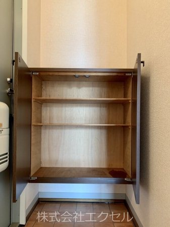 玄関　シューズＢＯＸ完備の玄関です。