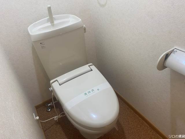 サンパティーク福間海岸通りAのトイレ写真