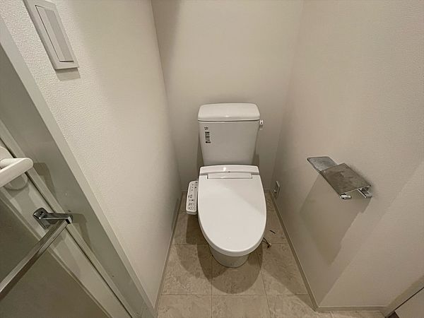 ＪＲ山手線 田町駅 徒歩7分 11階建 築11年のトイレ写真