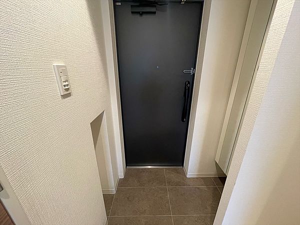 ＪＲ山手線 田町駅 徒歩7分 11階建 築11年の玄関写真