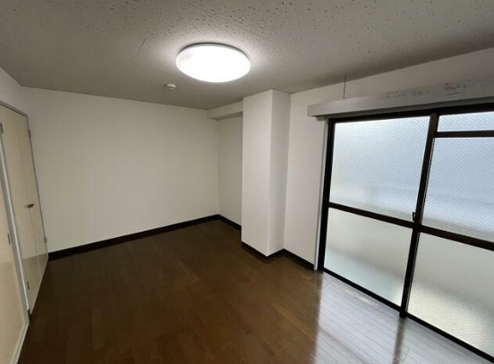 居室・リビング　5帖のお部屋です。