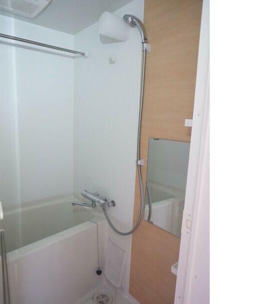 バス・シャワールーム　※写真は同マンション別タイプのお部屋の参考写真です。