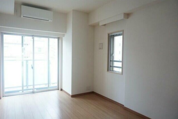 居室・リビング　※写真は同マンション別タイプのお部屋の参考写真です。