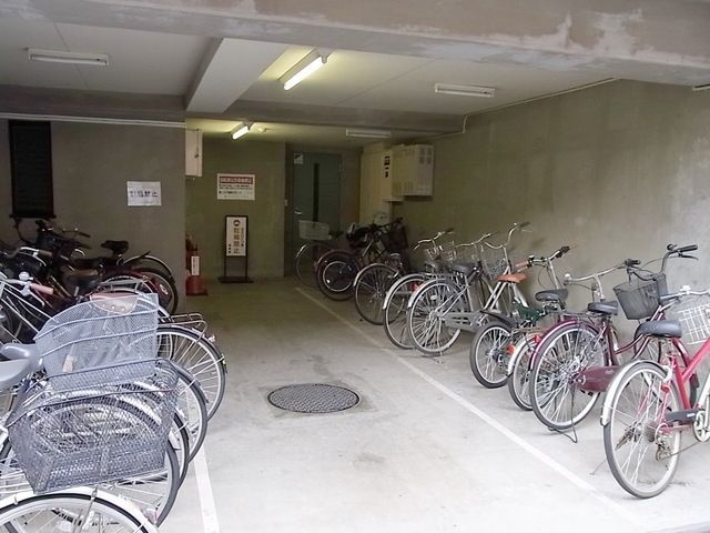 駐車場　★駐輪場★
