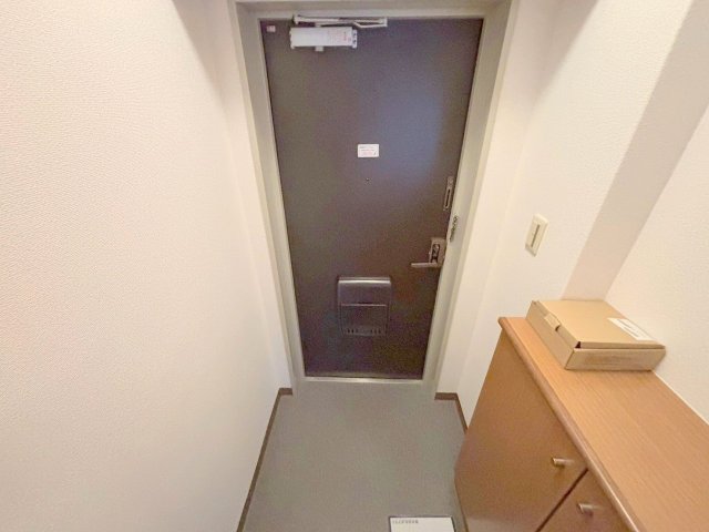レクシア新大阪の玄関写真
