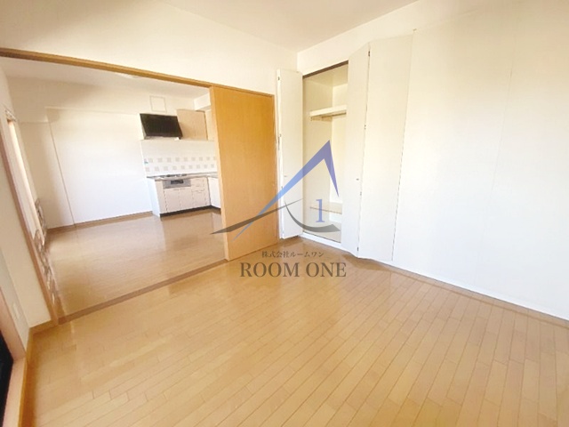 居室・リビング　洋室のお部屋です。