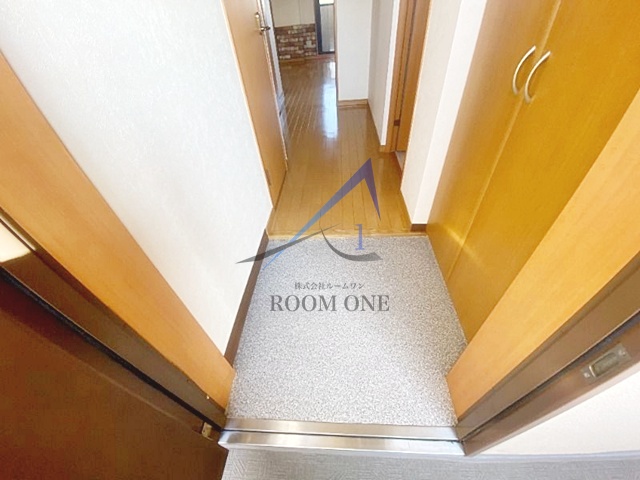 玄関　玄関です。