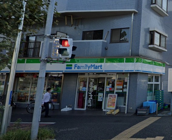 コンビニ　ファミリーマート かさいゴム通り店（コンビニ）まで705m