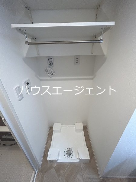 その他設備　室内洗濯機置場です。※参考画像