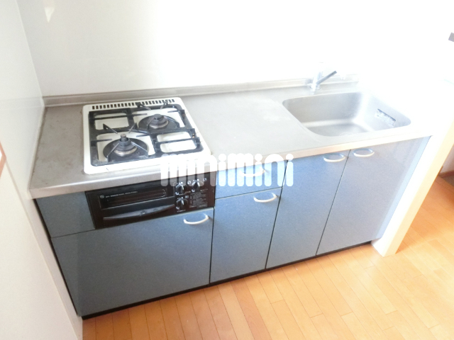 キッチン　※同物件別号室の参考写真です。