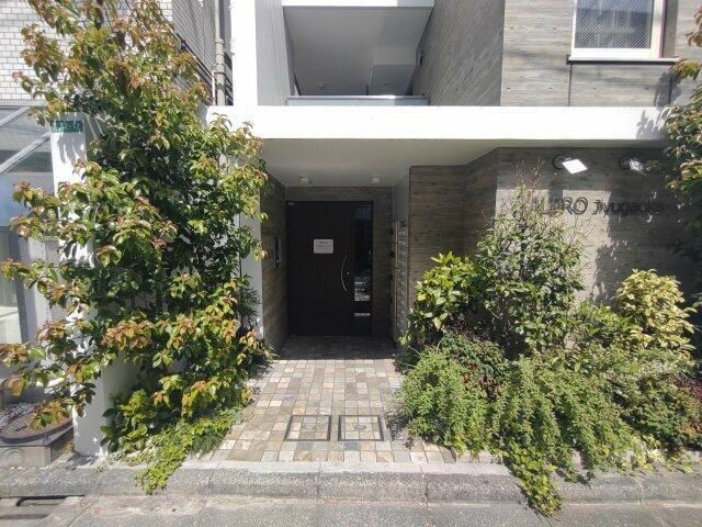 エントランス　毎日通るエントランスはこのようになっています