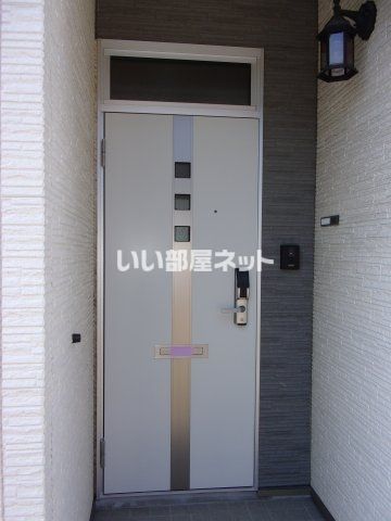 ディオパラッツオIIIの玄関写真