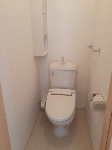 トイレ　清潔感のあるトイレです